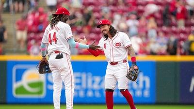 Reds Sweep Dodgers