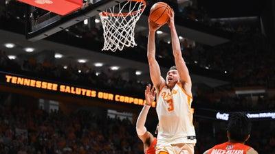 No. 4 Tennessee Seeks Pivotal Road Win Over No. 14 Alabama