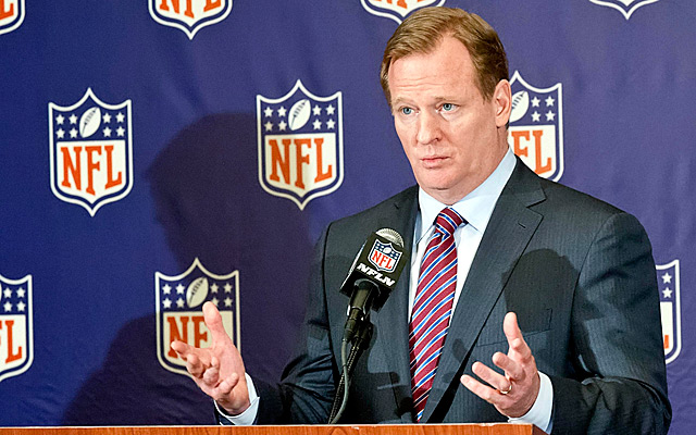 Roger Goodell wants teams in 'both' Los Angeles and London.